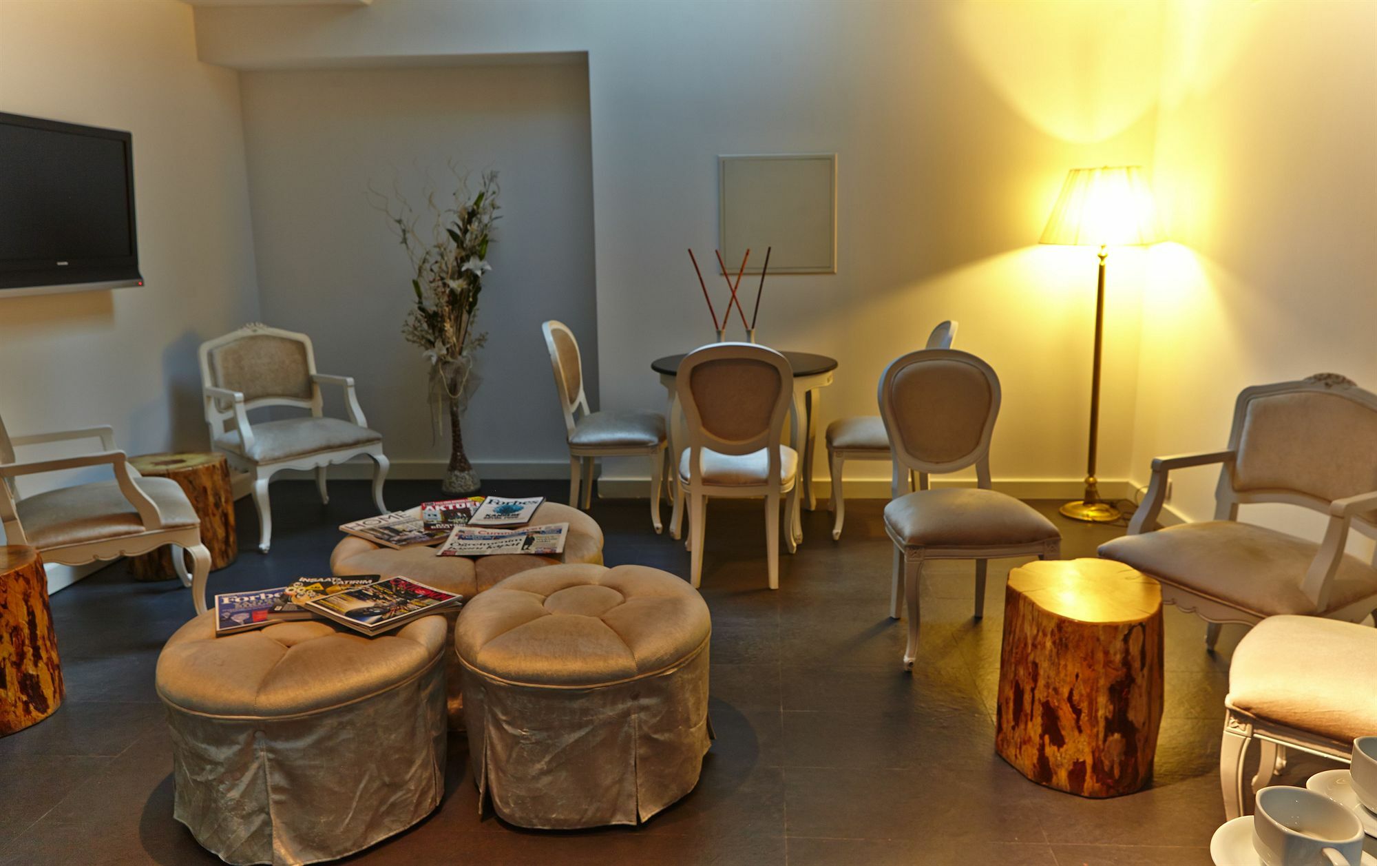Hotel Beyond 4*